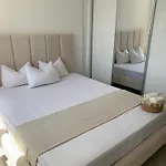 Villas De Luxe, Marina A Proximite