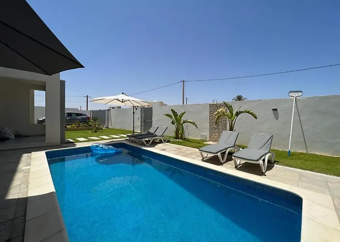 Villas De Luxe, Marina A Proximite